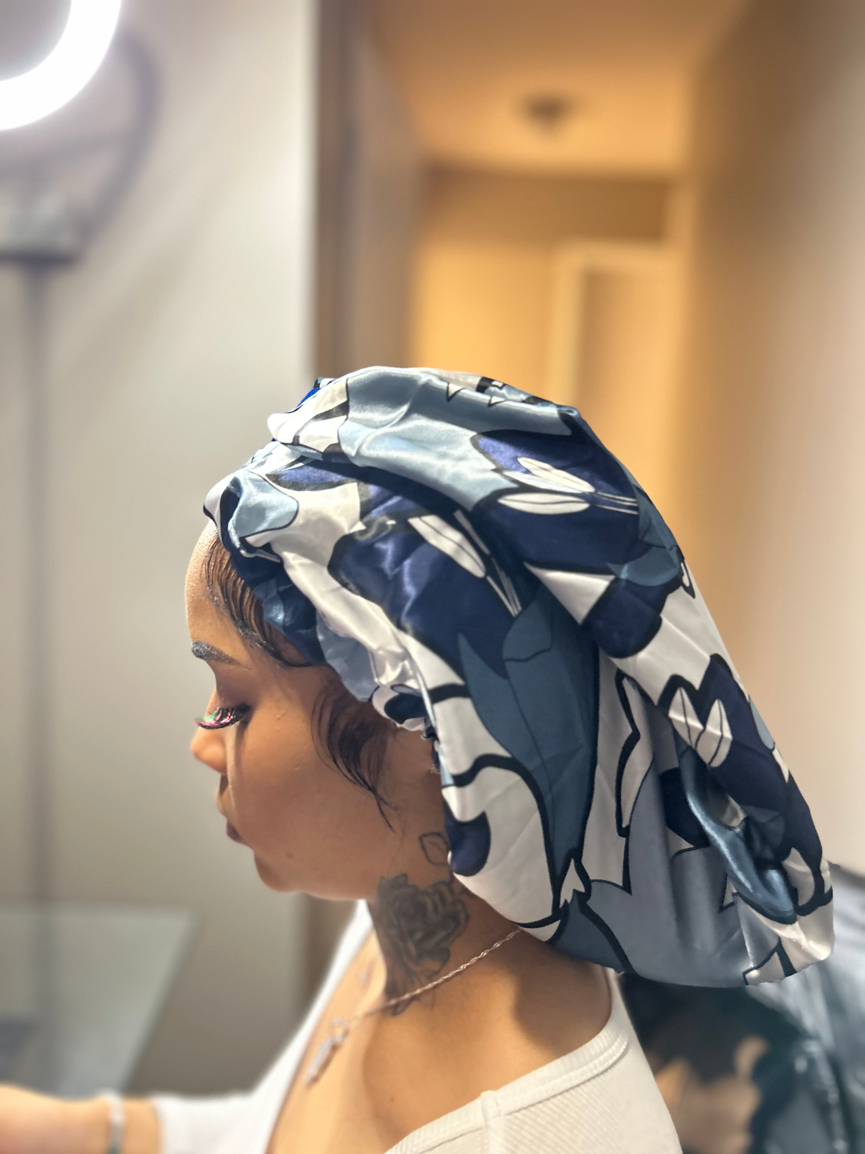 Noir Arvani Heaven Satin Bonnet