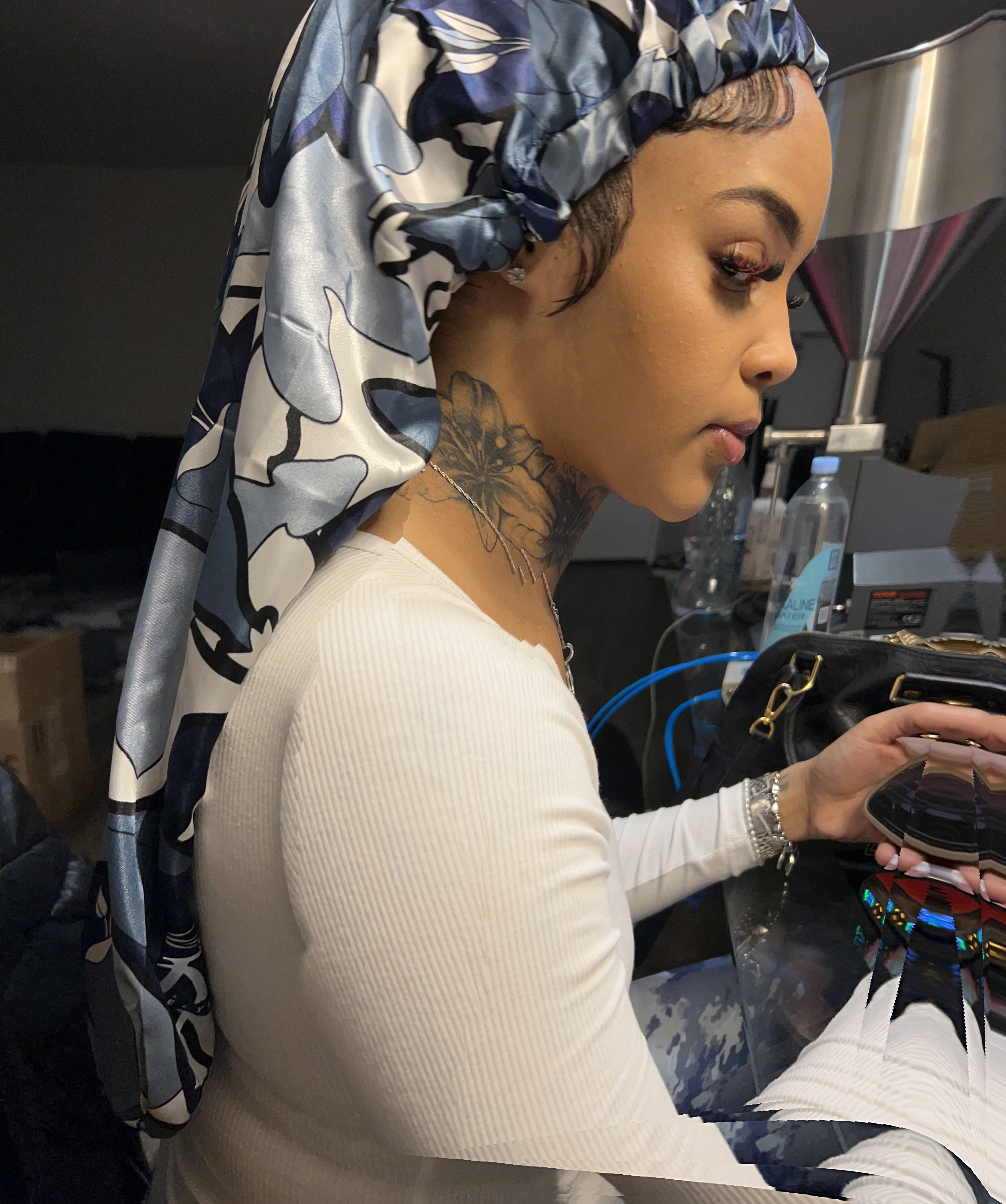 Noir Arvani Heaven Satin Bonnet