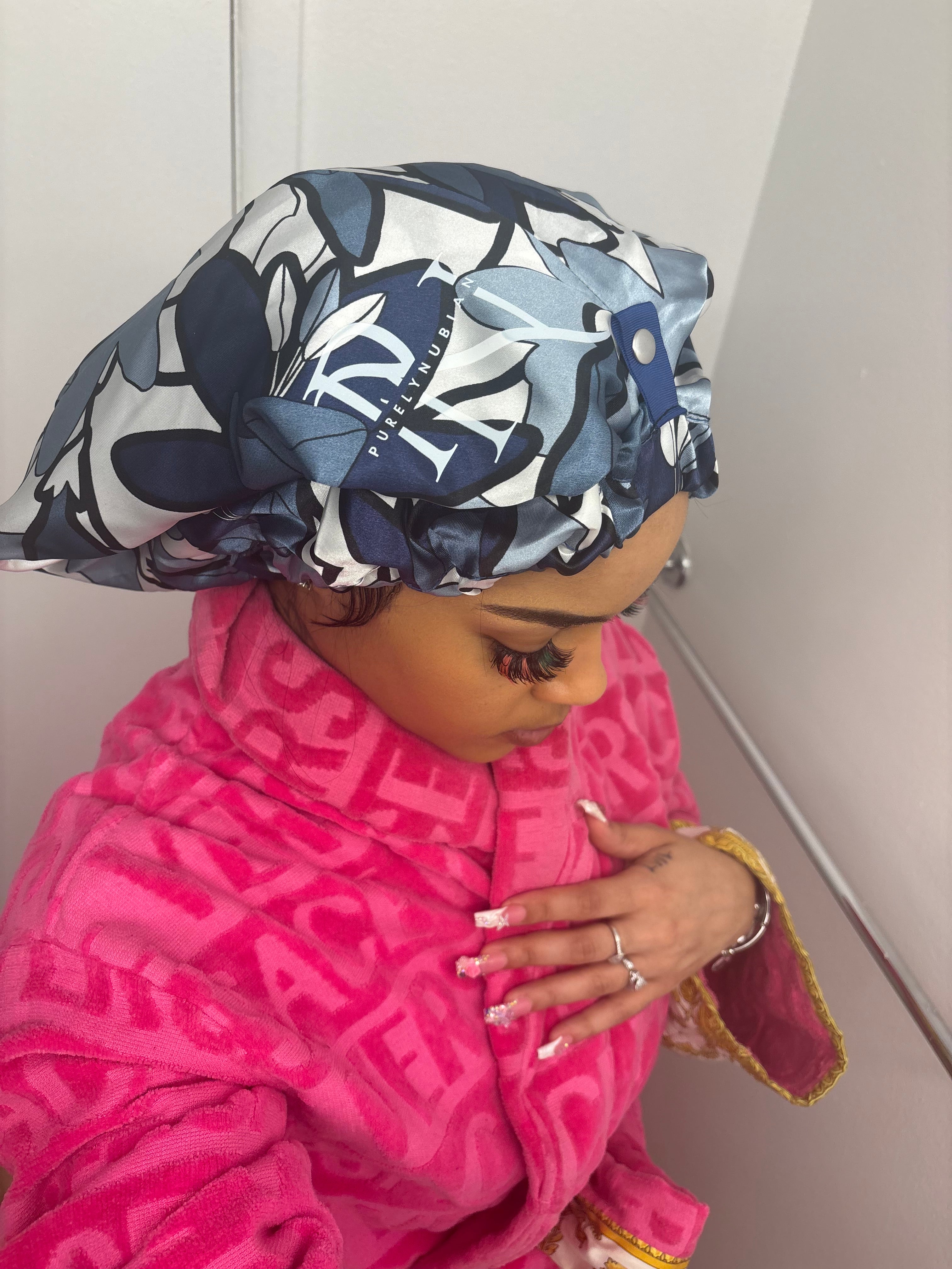 Noir Arvani Heaven Satin Bonnet