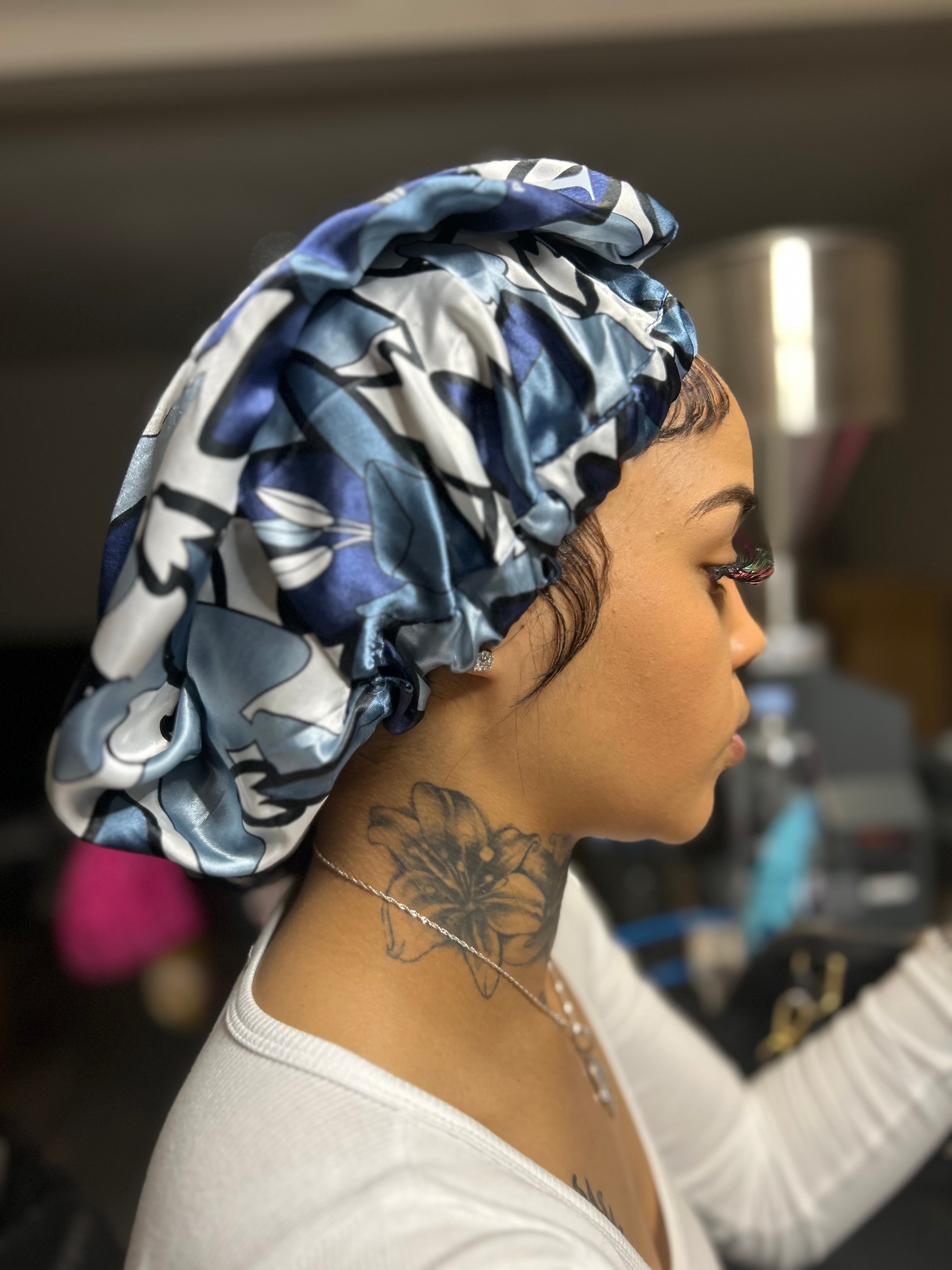 Noir Arvani Heaven Satin Bonnet