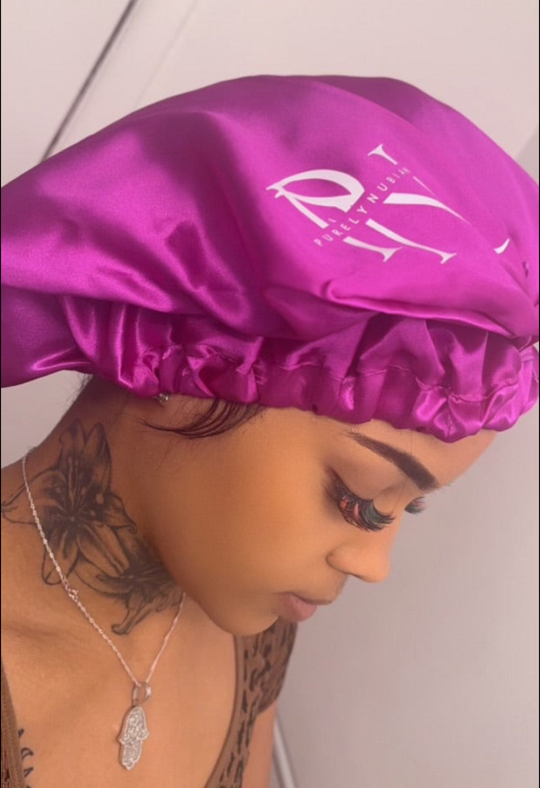 Noir Arvani Satni Bonnets