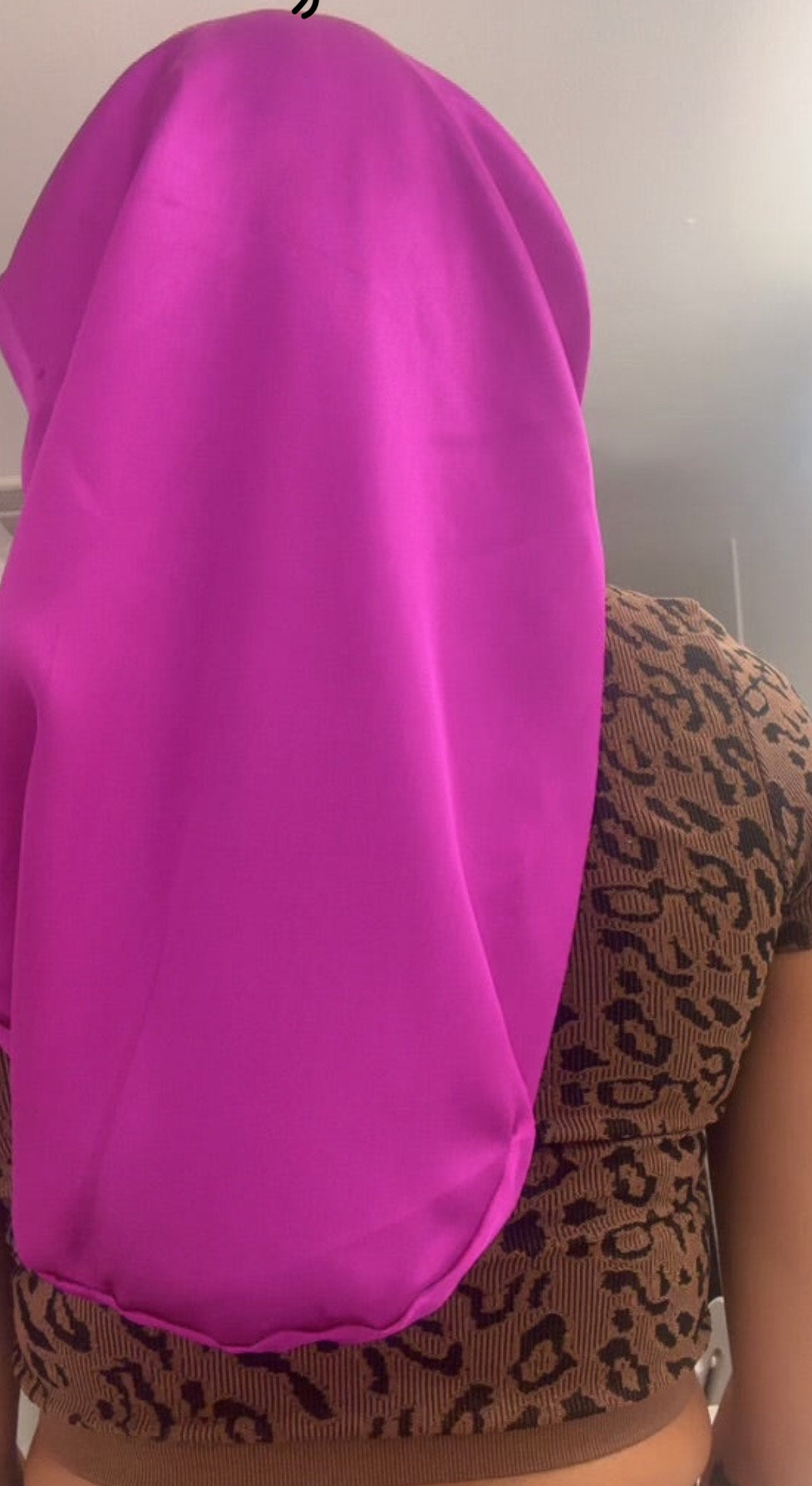 Noir Arvani Satni Bonnets